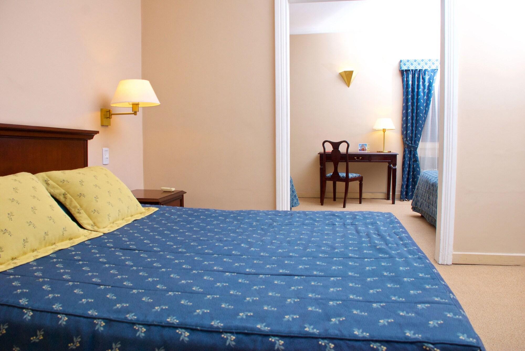 Provincial Plaza Hotel Salta Esterno foto