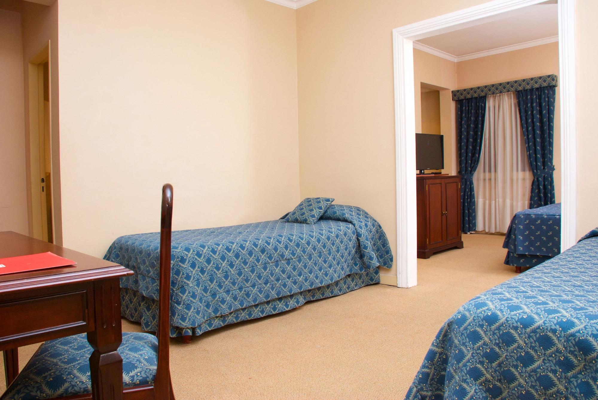 Provincial Plaza Hotel Salta Esterno foto