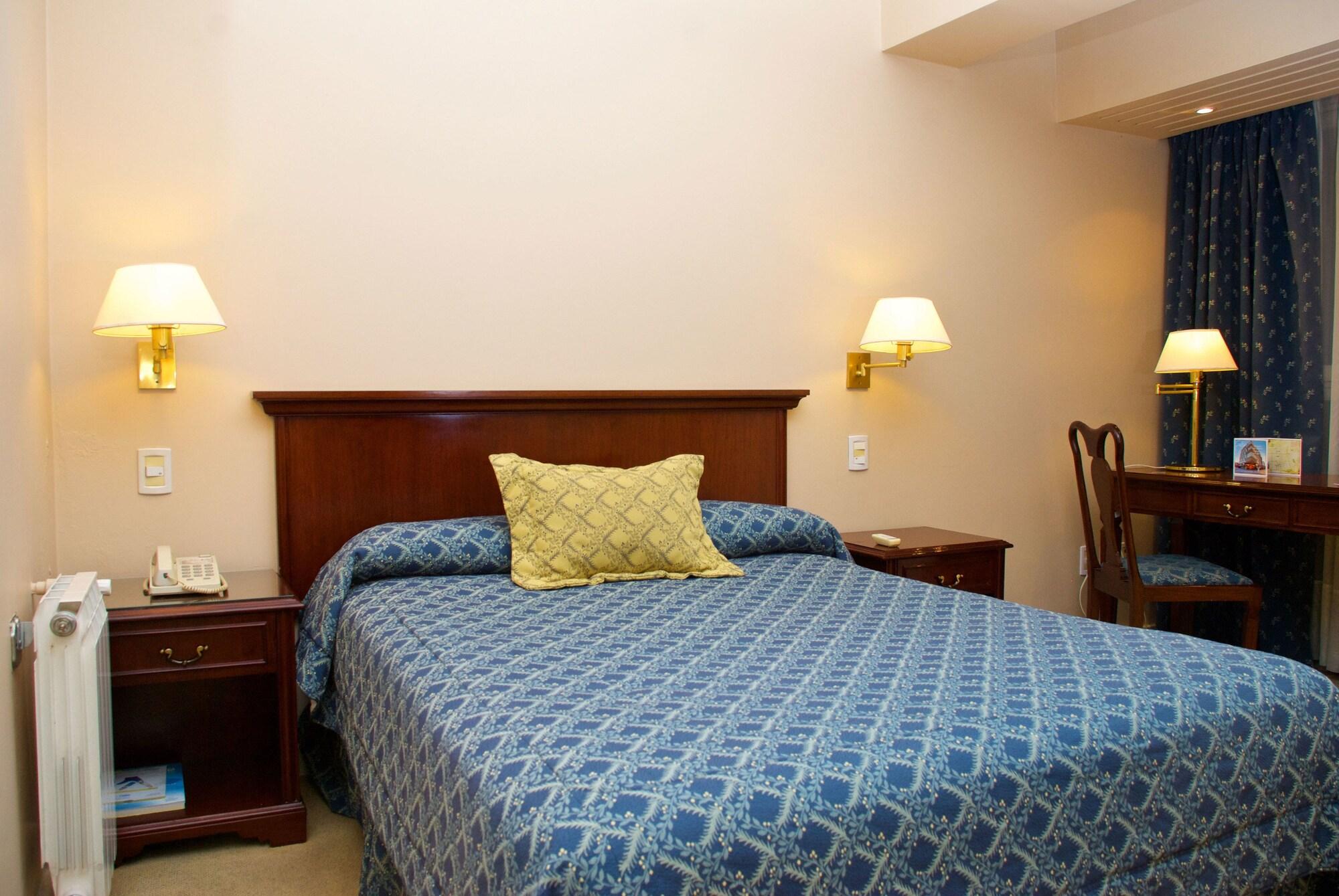 Provincial Plaza Hotel Salta Esterno foto