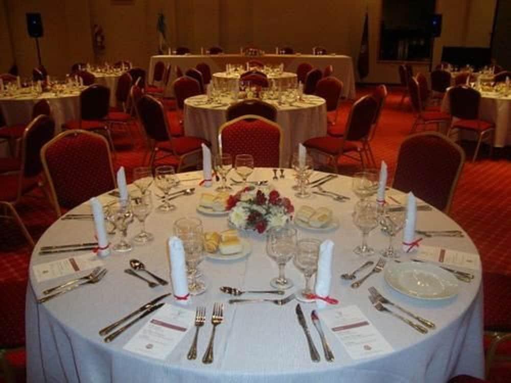 Provincial Plaza Hotel Salta Esterno foto