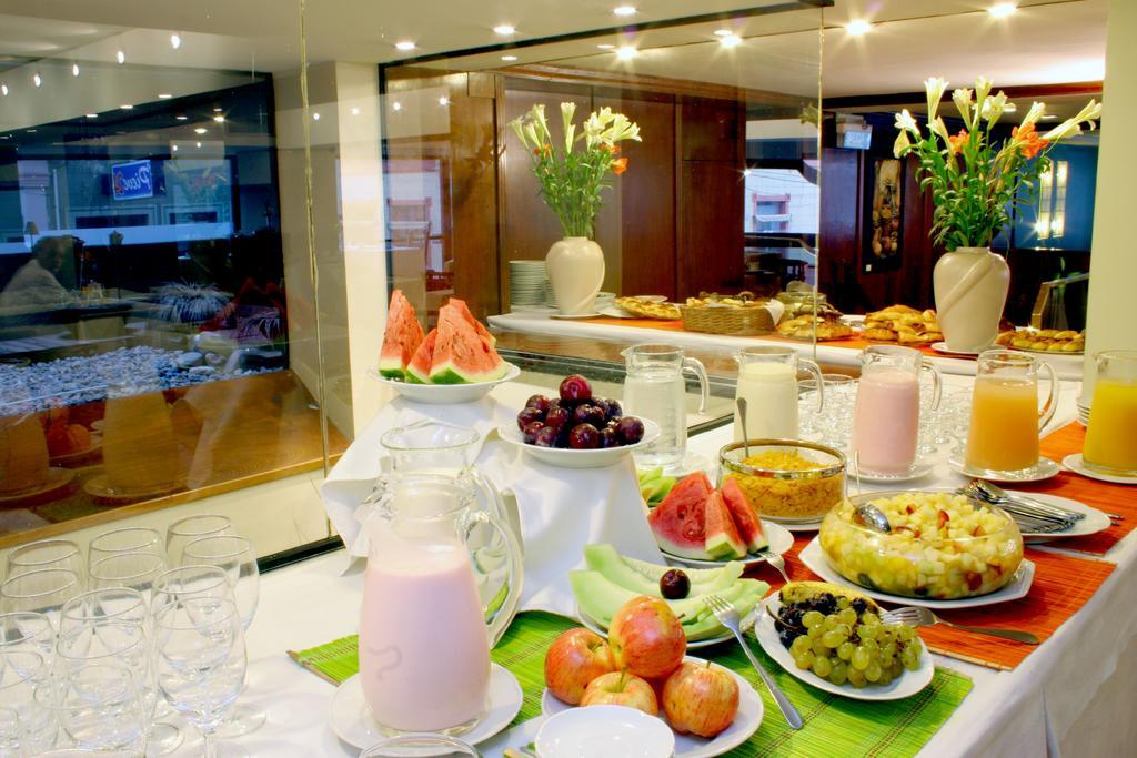 Provincial Plaza Hotel Salta Esterno foto